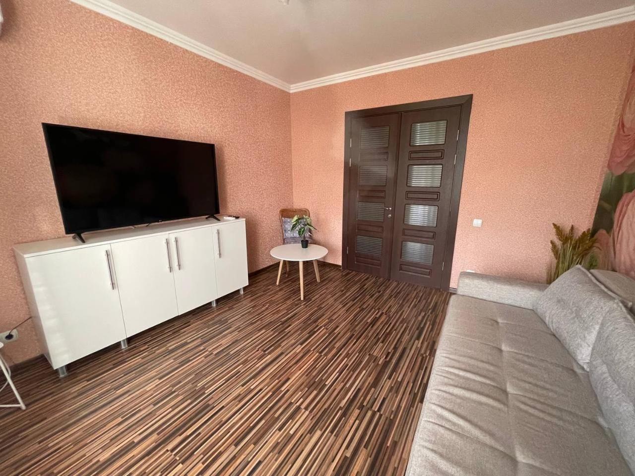 Apartament Central In Chisinau! Bagian luar foto